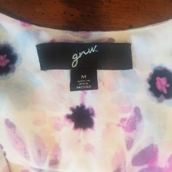GNW Great Northwest Watercolor Pastel Floral Sleeveless v-neck Blouse Flowy - Picture 6 of 7